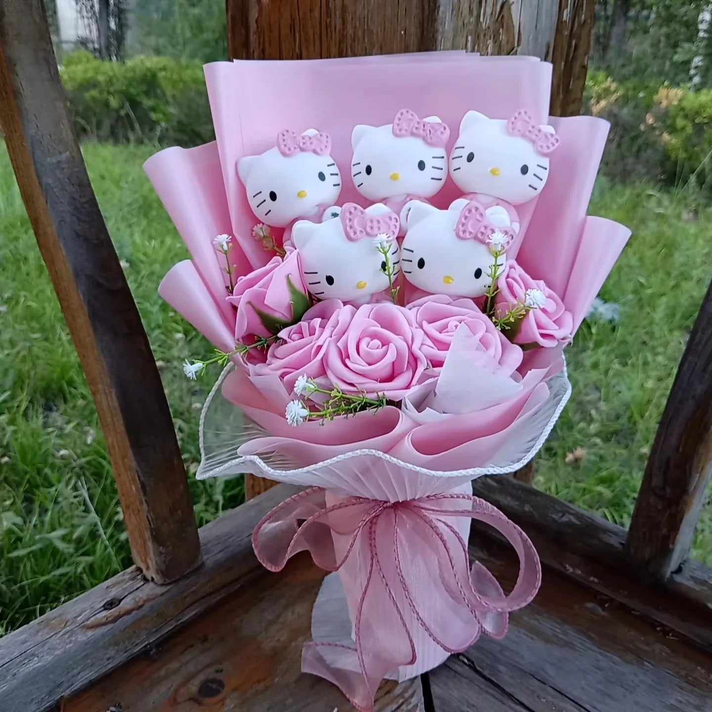 🎀Colección Kitty Bloom Rebel ✨12 Ramos mágicos🌺